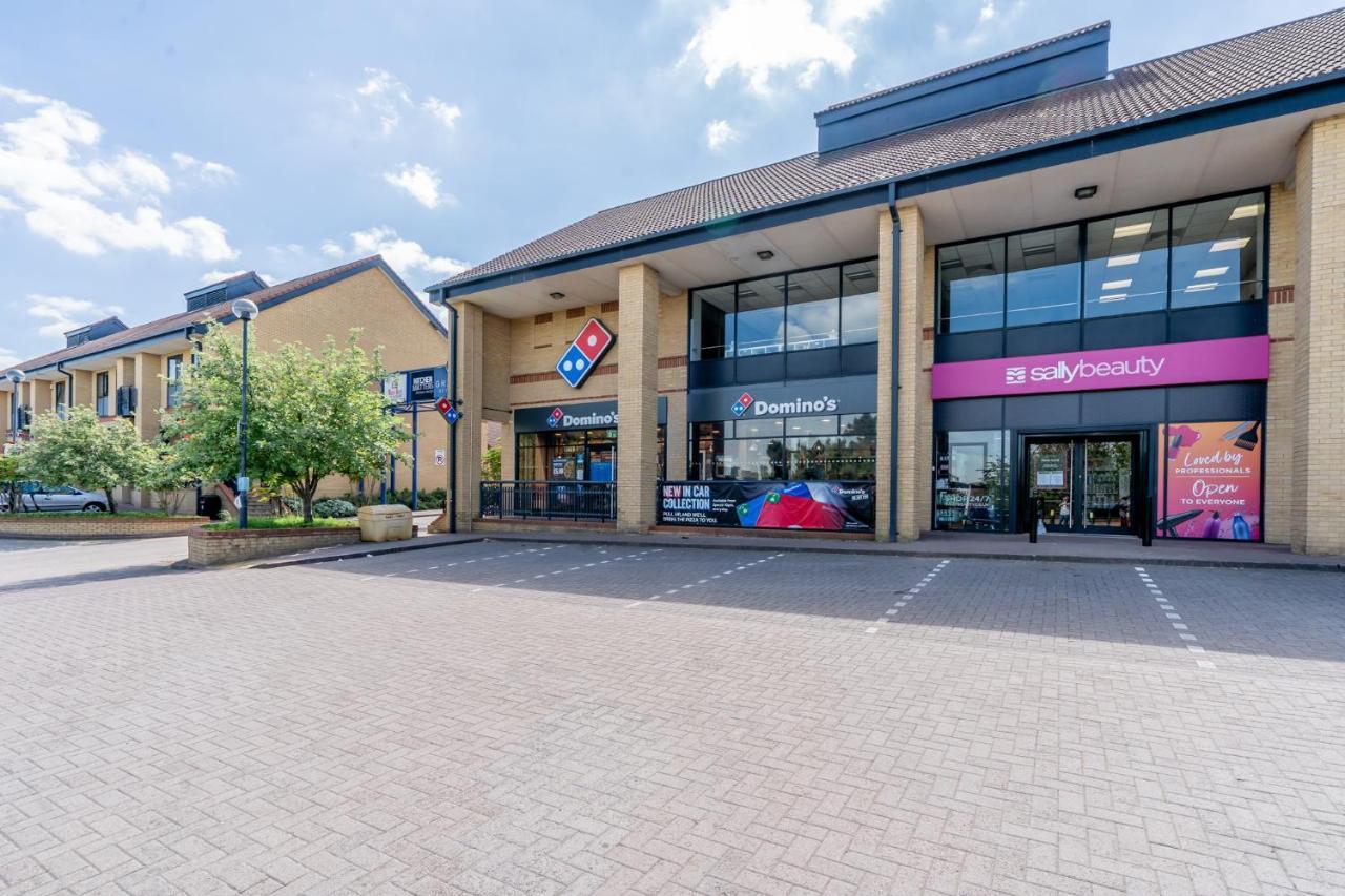 Mk City Center House, Perfect For Families, Groups, Free Parking, Sky Tv, Desk Space Managed By Chique Properties Ltd Milton Keynes Exterior foto