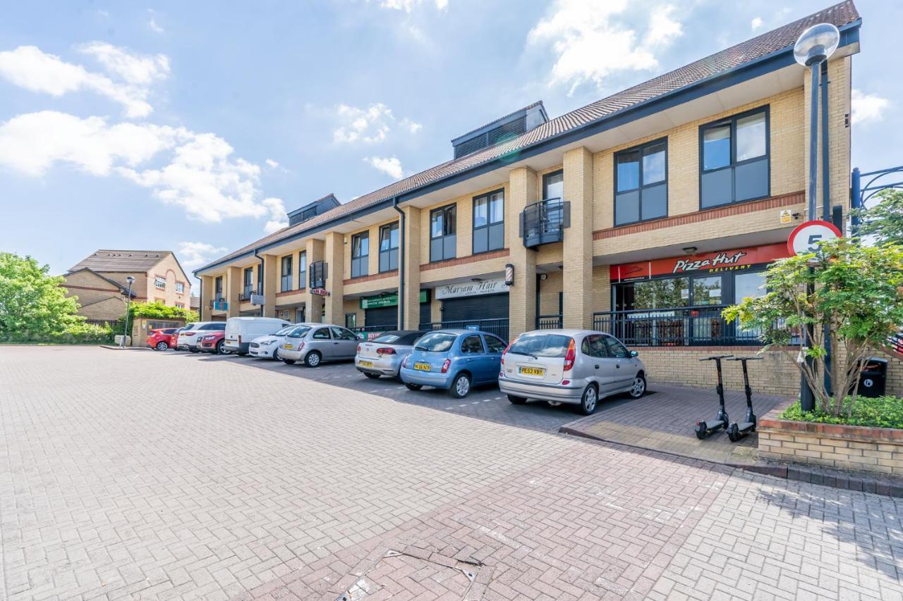 Mk City Center House, Perfect For Families, Groups, Free Parking, Sky Tv, Desk Space Managed By Chique Properties Ltd Milton Keynes Exterior foto